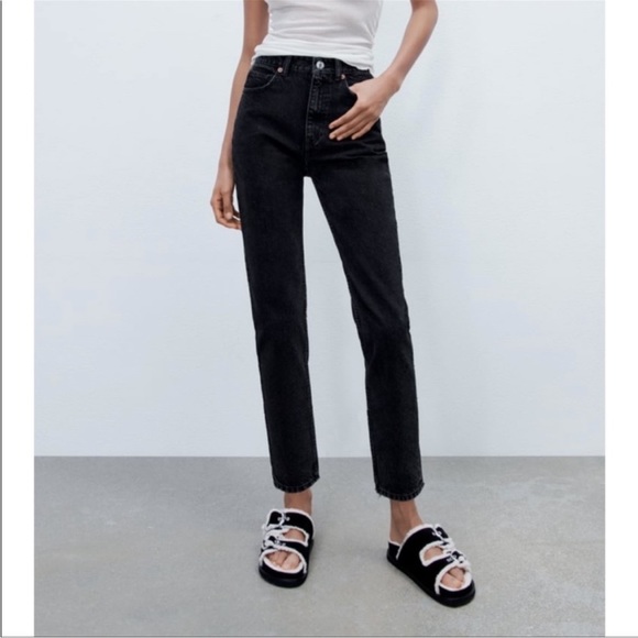 NWT Zara Black Straight Leg Button Fly Jeans - Picture 1 of 7